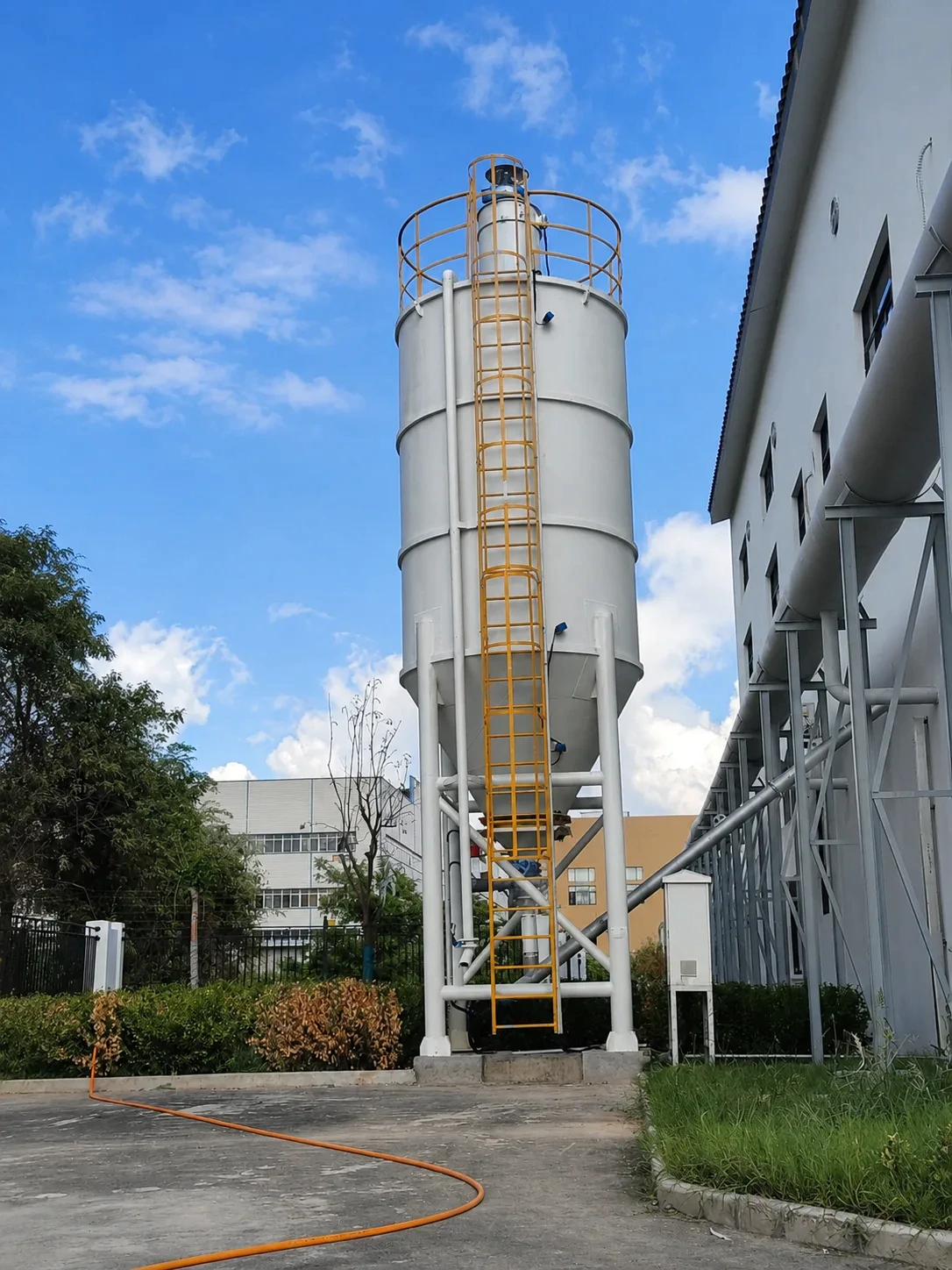 Powder Storage Silo (2)